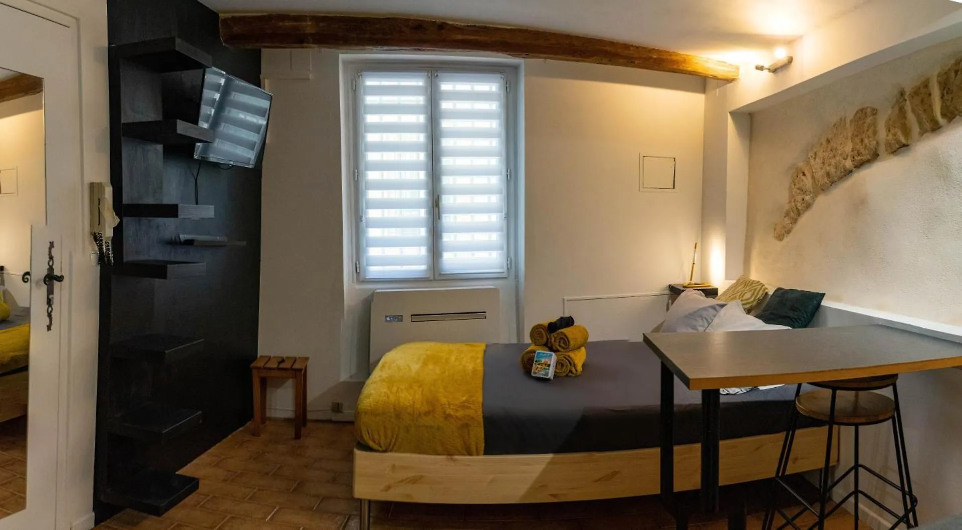 Au Coeur Des Remparts Apartment Avignon France